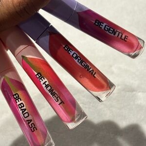 Eying Be lipgloss with affirmations